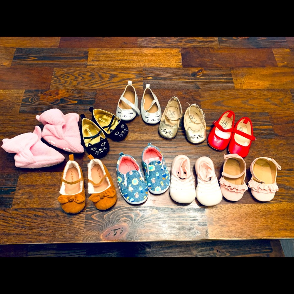 Lot baby girls shoes 6-12 months